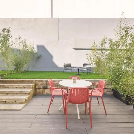 Lisbon Oriente Apartments By Olala Homes-3